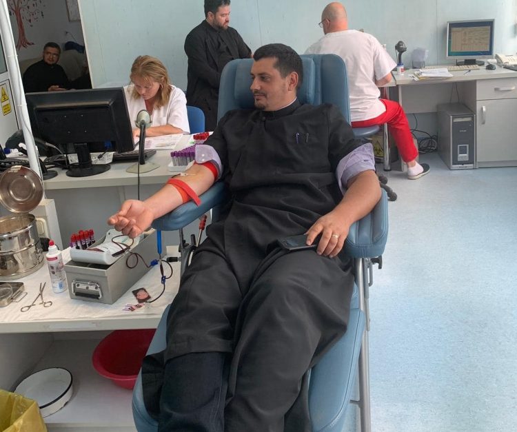 Preoţii din Protopopiatul Chioar au donat sânge