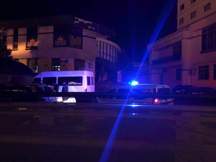 Urmărire ca-n filme pe străzile din Baia Mare. Un șofer beat nu s-a oprit până nu a lovit altă mașină – FOTO