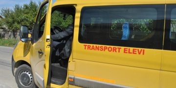 Microbuzele școlare sunt atent verificate în această perioada de Poliția Rutieră