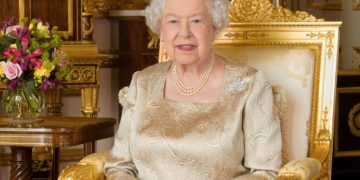 Regina Elisabeta a aprobat suspendarea parlamentului britanic, înainte de Brexit, la cererea premierulu