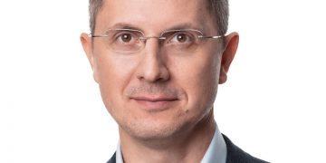 Ipocrizie fără limite la USR: Dan Barna, șeful partidului, a făcut MILIOANE de euro din AFACERI cu STATUL. Lista lungă a contractelor