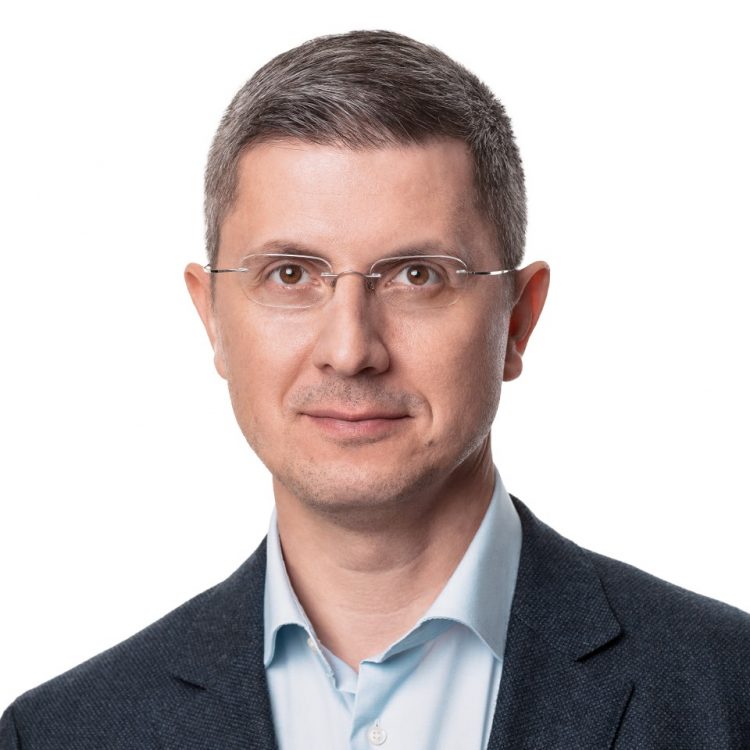 Ipocrizie fără limite la USR: Dan Barna, șeful partidului, a făcut MILIOANE de euro din AFACERI cu STATUL. Lista lungă a contractelor