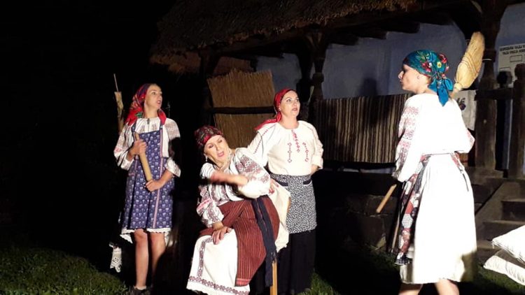 Seri de teatru la Muzeul Satului din Baia Mare