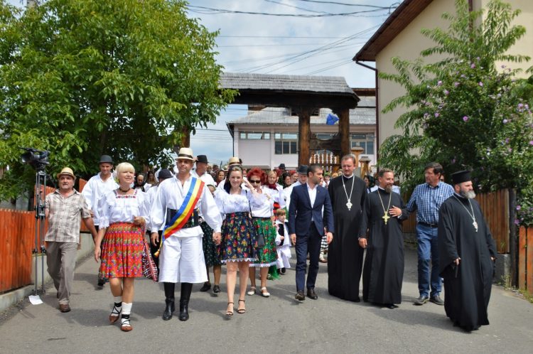 Participanții la ”Drumul catedralelor de lemn din Maramureș” au ajuns în weekend la Bârsana