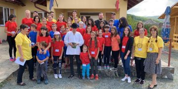 Grigore Leșe a concertat cu și pentru copiii din Remecioara