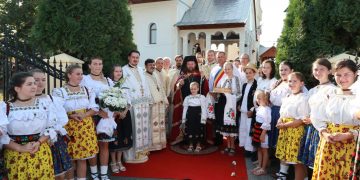 Sărbătoare mare în Dumbrăvița. Credincioșii ortodocși au avut un invitat de seamă