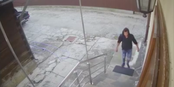 Un sighetean caută un hoț care i-a pătruns în casă. A postat pe rețelele de socializare filmul spargerii – VIDEO