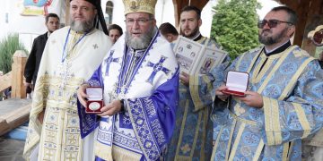 Hramul Mănăstirii Moisei. Mii de credincioși au asistat la slujbele religioase – FOTO