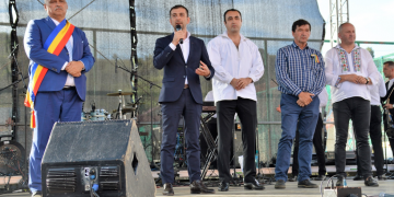 Logo-ul județului Maramureș a fost înmânat primarului comunei Ieud, Nicolae Traian David, la ”Întâlnirea cu fiii satului”
