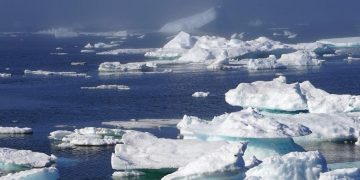 TEMPERATURI DE 34 DE GRADE LA CERCUL POLAR