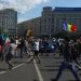 Scandal cu îmbrânceli în Piaţa Victoriei între protestatarii #rezist.
