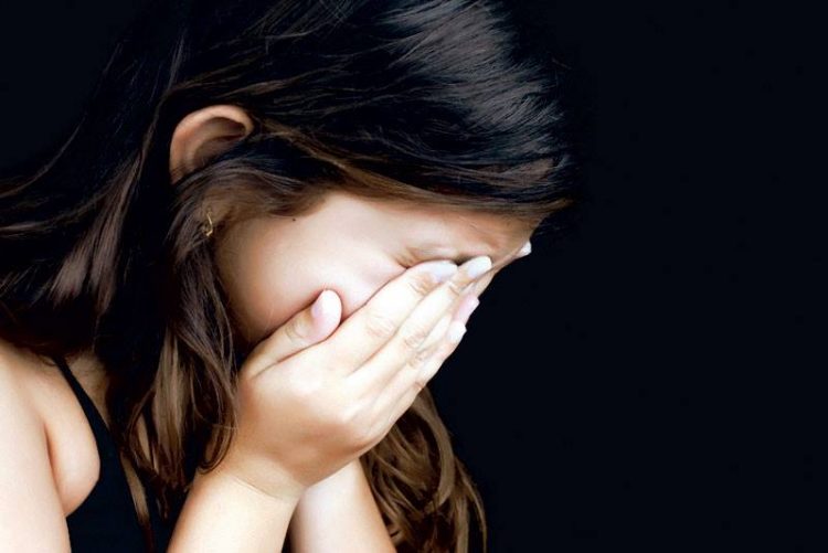 Încă un caz şochează o ţară. Bărbat de 35 de ani, acuzat că a batjocorit trei fetiţe
