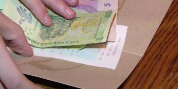 Bacşişul va fi impozitat din toamnă cu 10 procente