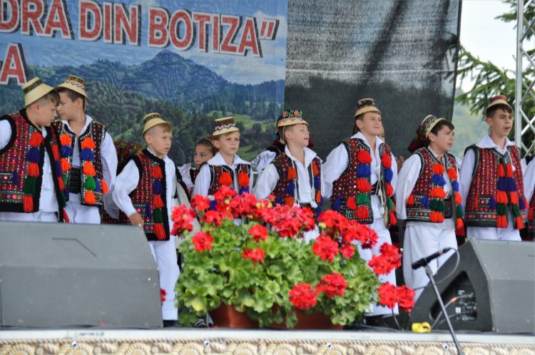 Cea de-a XX-a ediție a Festivalului ”Pântru mândra din Botiza” – un real succes