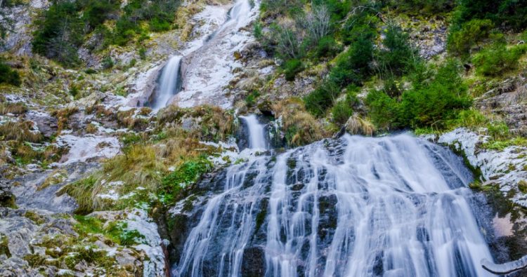 Cascada Cailor, în topul celor mai impresionante creaţii ale naturii – FOTO