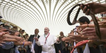 FIȚI CONSTRUCTORII ACTIVI AI UNEI EUROPE REÎNNOITE: PAPA FRANCISC CERCETAŞILOR ŞI CĂLĂUZELOR DIN EUROPA