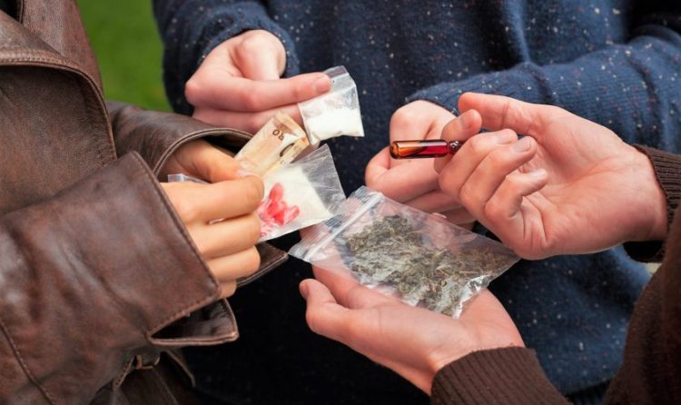 Traficant de stupefiante, căutat la nivel internațional, prins la Bistrița!