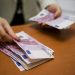 Euro a crescut spre nivelul de 4,73 lei