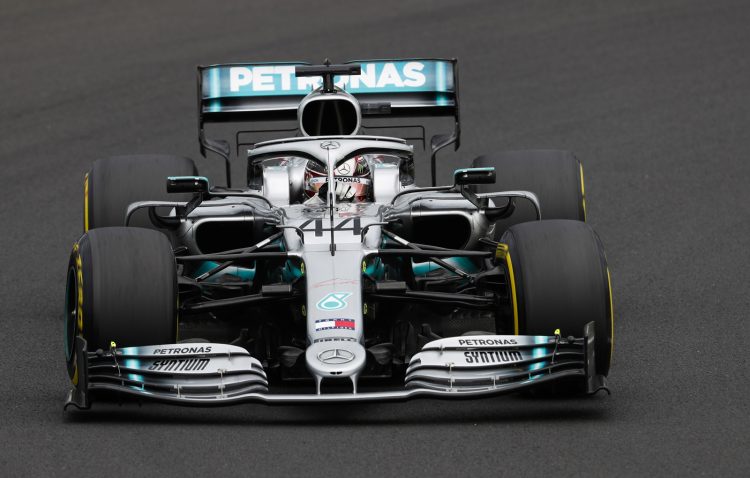 FORMULA 1 – Hamilton a câștigat cursa de la Hungaroring după o strategie excelentă