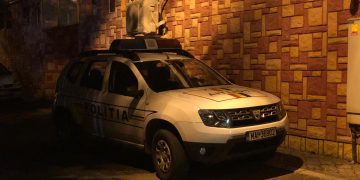 Tentativă de spargere în centrul orașului. Hoții au fost surprinși în flagrant de un trecător – FOTO