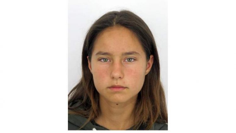 O altă familie își caută cu disperare fiica. Maria are 14 ani și a dispărut de acasă