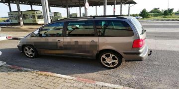 Trei autoturisme furate din străinătate descoperite de poliţiştii de frontieră