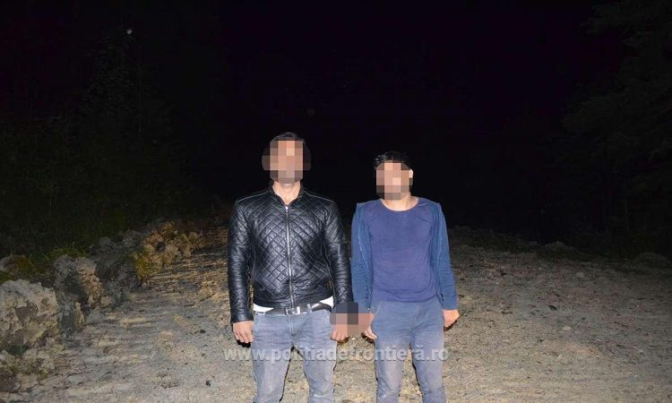 Doi pakistanezi, opriți la frontiera de nord a țării