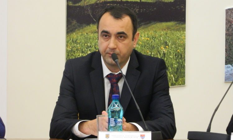 Prefectul Vasile Moldovan continuă programul de audiențe cu cetățenii în municipiul Sighetu Marmației
