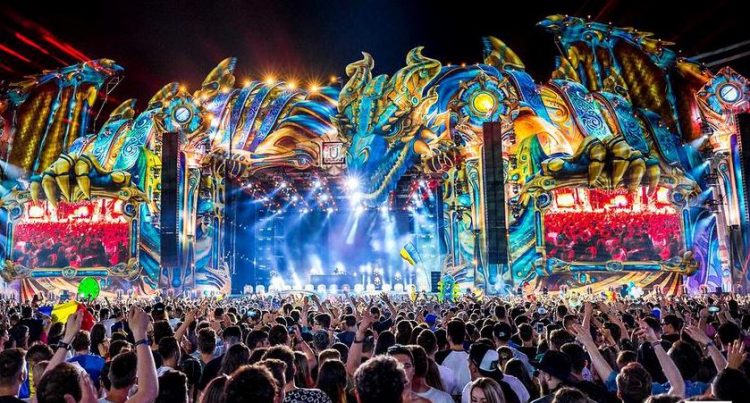 PESTE 95.000 DE PARTICIPANȚI ÎN A DOUA ZI A FESTIVALULUI UNTOLD!