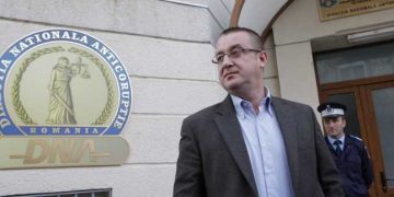 Fostul șef al ANAF, Sorin Blejnar, și soția, trimiși în judecată în dosarul în care e acuzat că a luat mită 1,2 milioane de euro