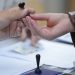 Câţi români s-au înscris pentru a vota în străinătate la alegerile prezidenţiale
