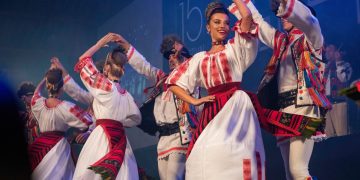 FOTO: Maramureșenii au cucerit Brazilia. Ansamblul Folcloric Național ”Transilvania” participă la a 15-a ediție a Festivalului Internațional de folclor de la Nova Patra