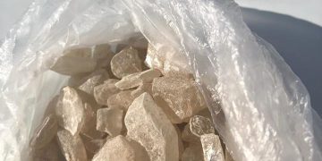 Băimărean prins în flagrant în timp ce vindea droguri de mare risc în Satu Mare