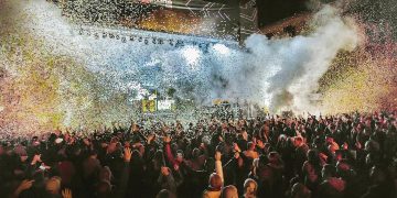 Mii de băimăreni în prima seară de Castane 2019. GALERIE FOTO