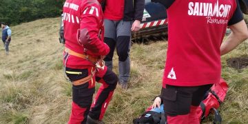 Turistă de 19 ani grav rănită, salvată de la Mogoșa – FOTO