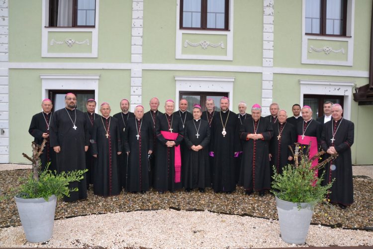 Sesiunea de toamnă a Conferinței Episcopale din România – Prima zi