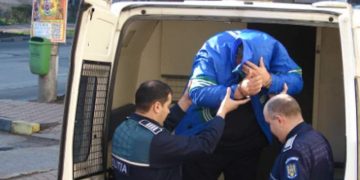 Prinşi de poliţişti la scurt timp de la sesizarea furtului
