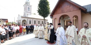 A fost sfinţită noua capelă de cimitir din Arieşu de Câmp