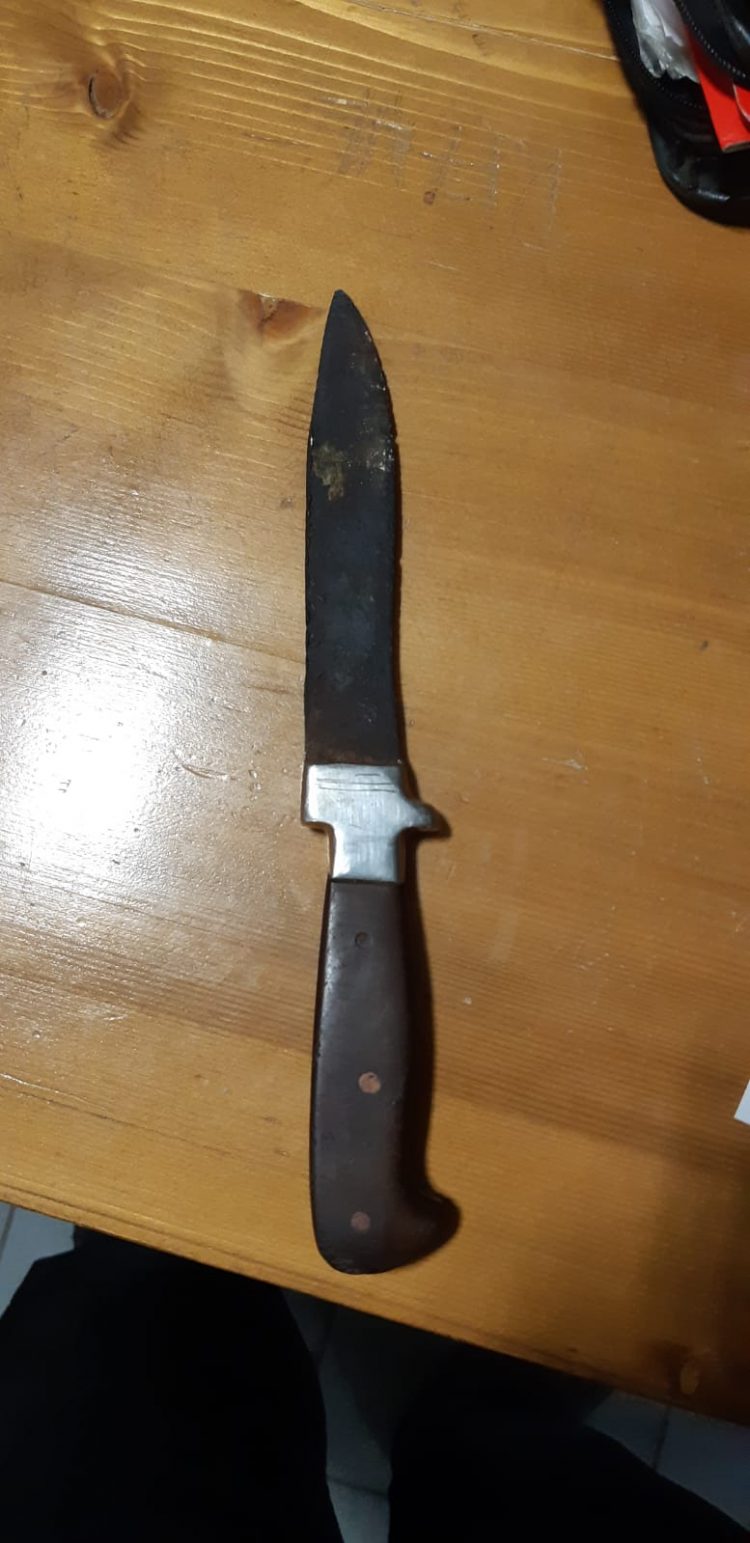 CASTANE 2019, la un pas de TRAGEDIE. Un individ înarmat, reținut din mulțime – FOTO