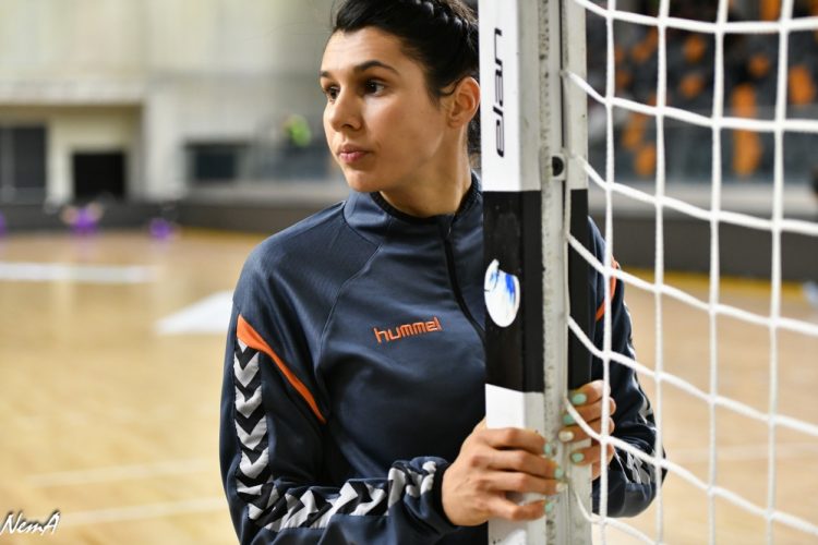 HANDBAL – Denisa Dedu vine miercuri dimineață la Merasport