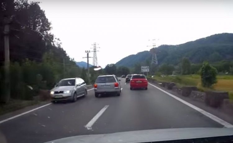 Atenție șoferi, o nouă metodă de înșelăciune în județ. Orice poate să-i cadă victimă