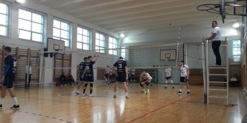 VOLEI – Știința pierde primul meci de la Cupa Explorări