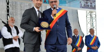 Președintele CJ Maramureș, Gabriel Zetea, a primit titlul de ”Cetățean de Onoare” al comunei Asuaju de Sus