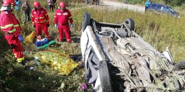 Un mort şi doi răniţi în urma unui accident tragic