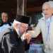 Ioan Godja-Ou, țăranul scriitor din Văleni,  vizitat de Preasfințitul Părinte Episcop Iustin – foto