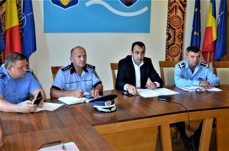 Videoconferință MAI cu prefecţii, pentru începerea anului școlar în condiții de siguranță