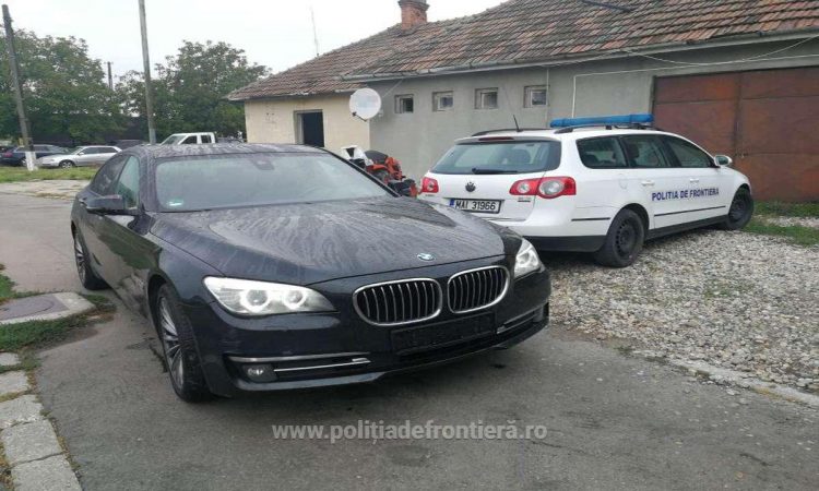 Încă un autoturism căutat de autorităţile din Germania, depistat de poliţiştii de frontieră