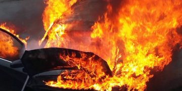 Bolid în flăcări pe Mesteacăn