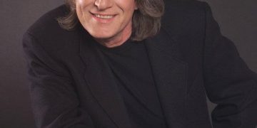 Vestea privind decesul cântăreţului Mihai Constantinescu, infirmată de reprezentanţii Spitalului Floreasca, unde este internat artistul