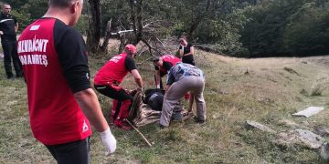 Cioban dispărut în Lăpuşul Românesc, găsit decedat de echipa de salvamontişti – FOTO